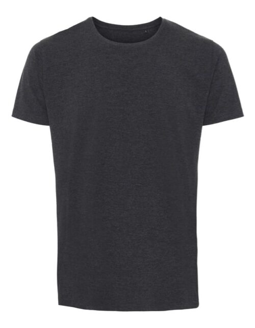Sort t-shirt med rund hals.