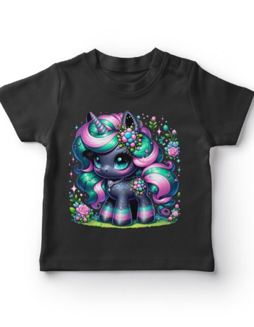 Sort T-shirt med farverig enhjørning illustration