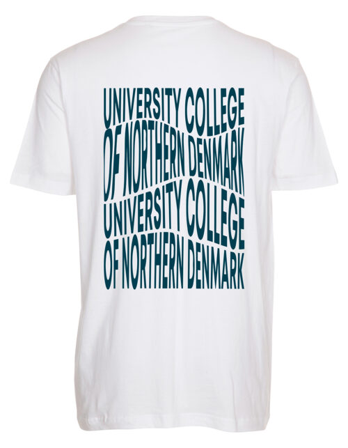 Hvid T-shirt med blå tekst, University College Danmark.