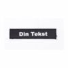 Navneskilt med velcro i sort med teksten Din Tekst